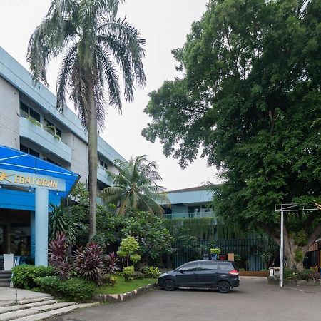 Reddoorz Plus Near Kebayoran Baru Blok S Jakarta Exterior foto