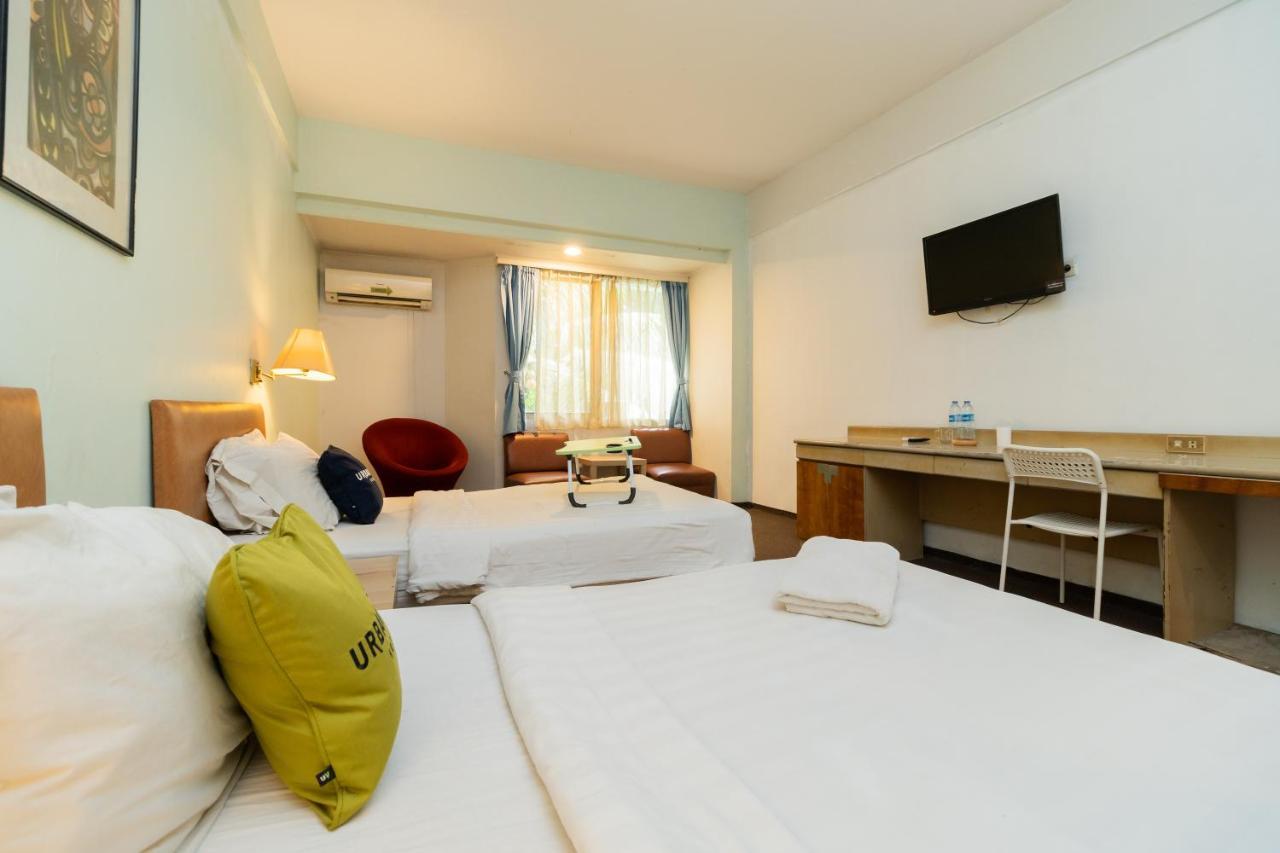 Reddoorz Plus Near Kebayoran Baru Blok S Jakarta Exterior foto