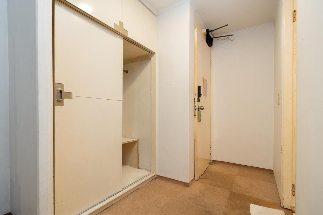 Reddoorz Plus Near Kebayoran Baru Blok S Jakarta Exterior foto