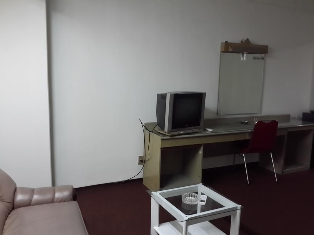 Reddoorz Plus Near Kebayoran Baru Blok S Jakarta Zimmer foto