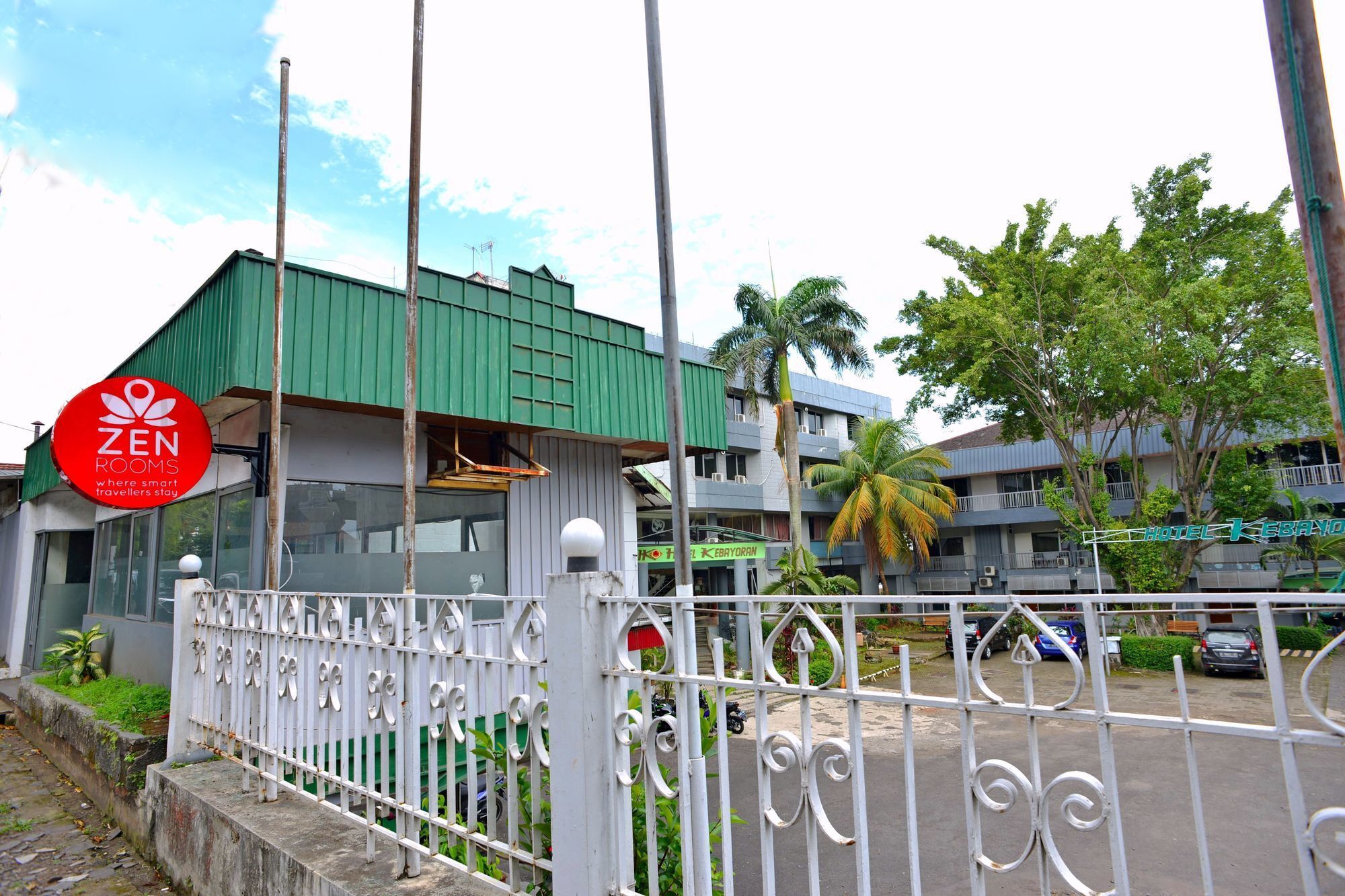 Reddoorz Plus Near Kebayoran Baru Blok S Jakarta Exterior foto