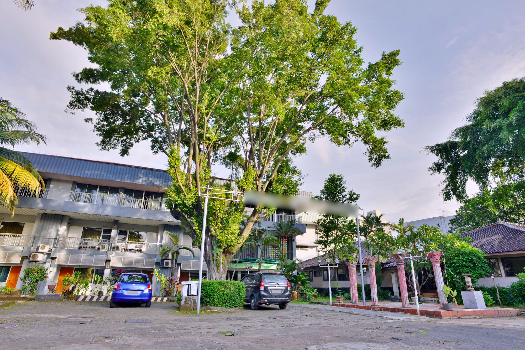 Reddoorz Plus Near Kebayoran Baru Blok S Jakarta Exterior foto